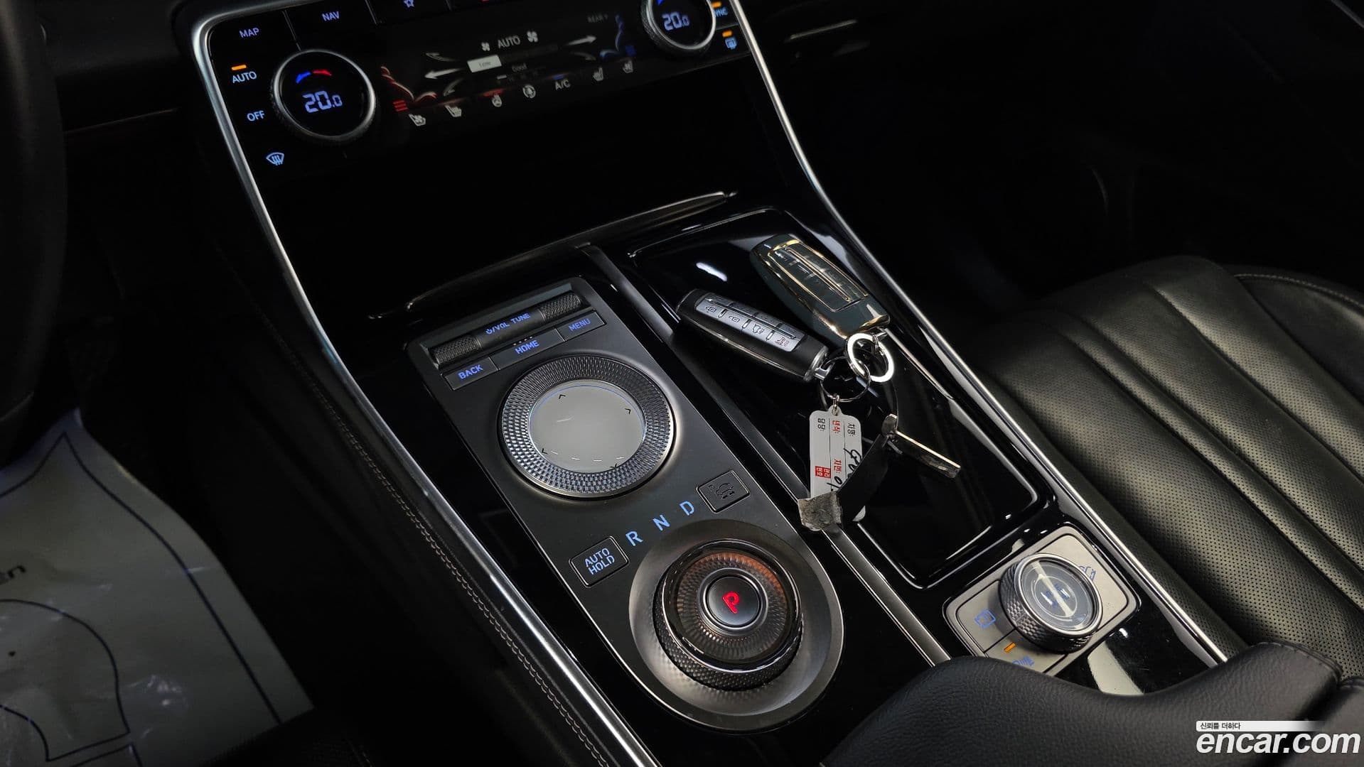 Main__Slider__Photo:GV80 Genesis 2020.8-8