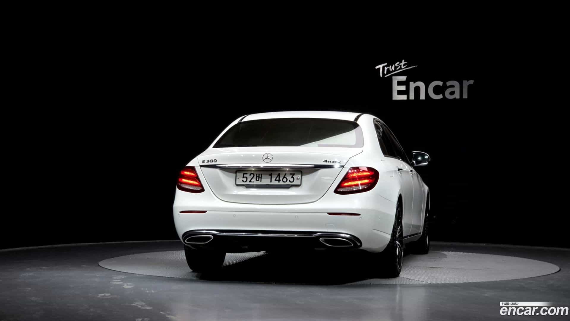 E-Class Mercedes-Benz 2017.1-OUTER-004