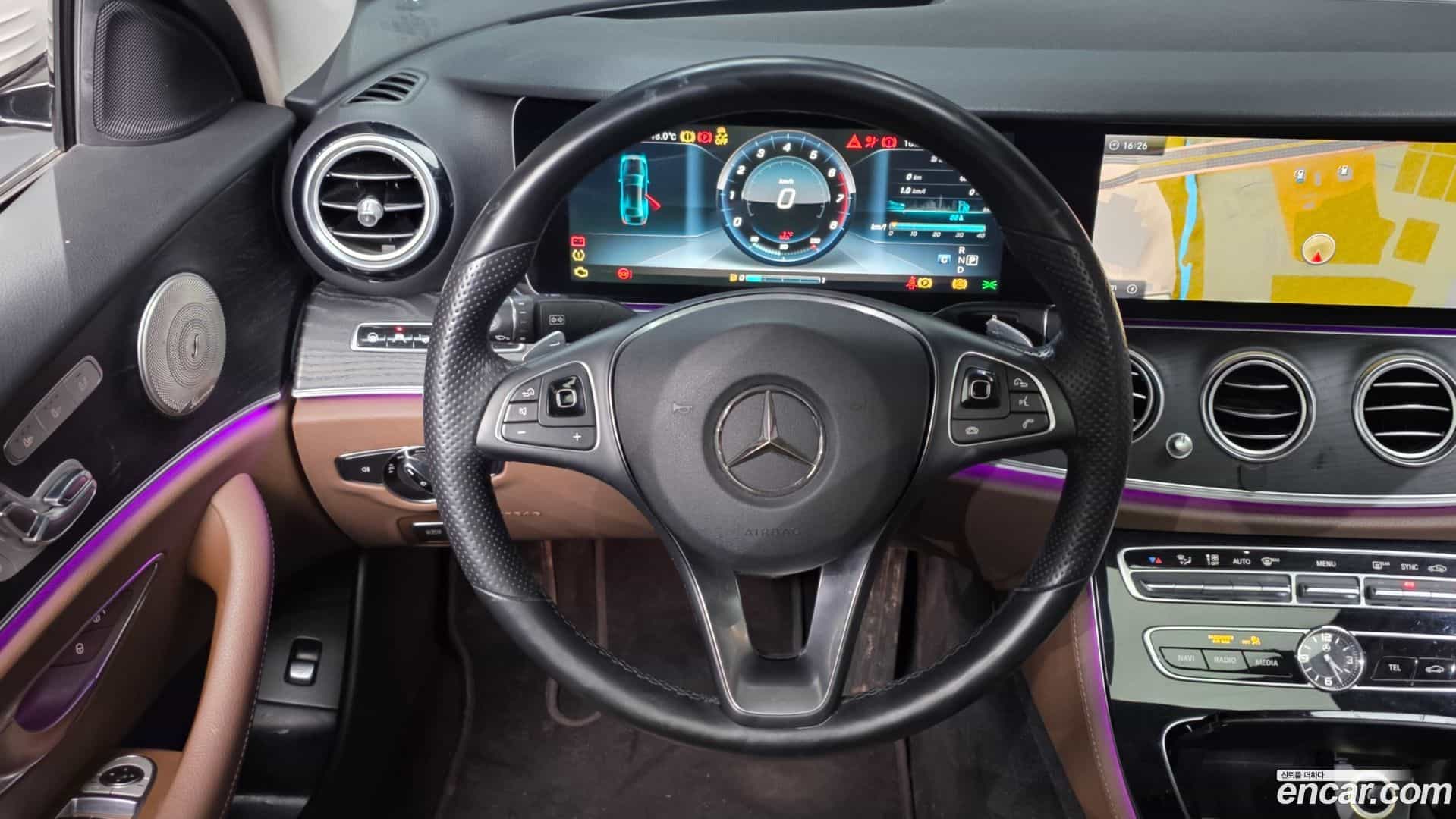 E-Class Mercedes-Benz 2017.1-OPTION-017