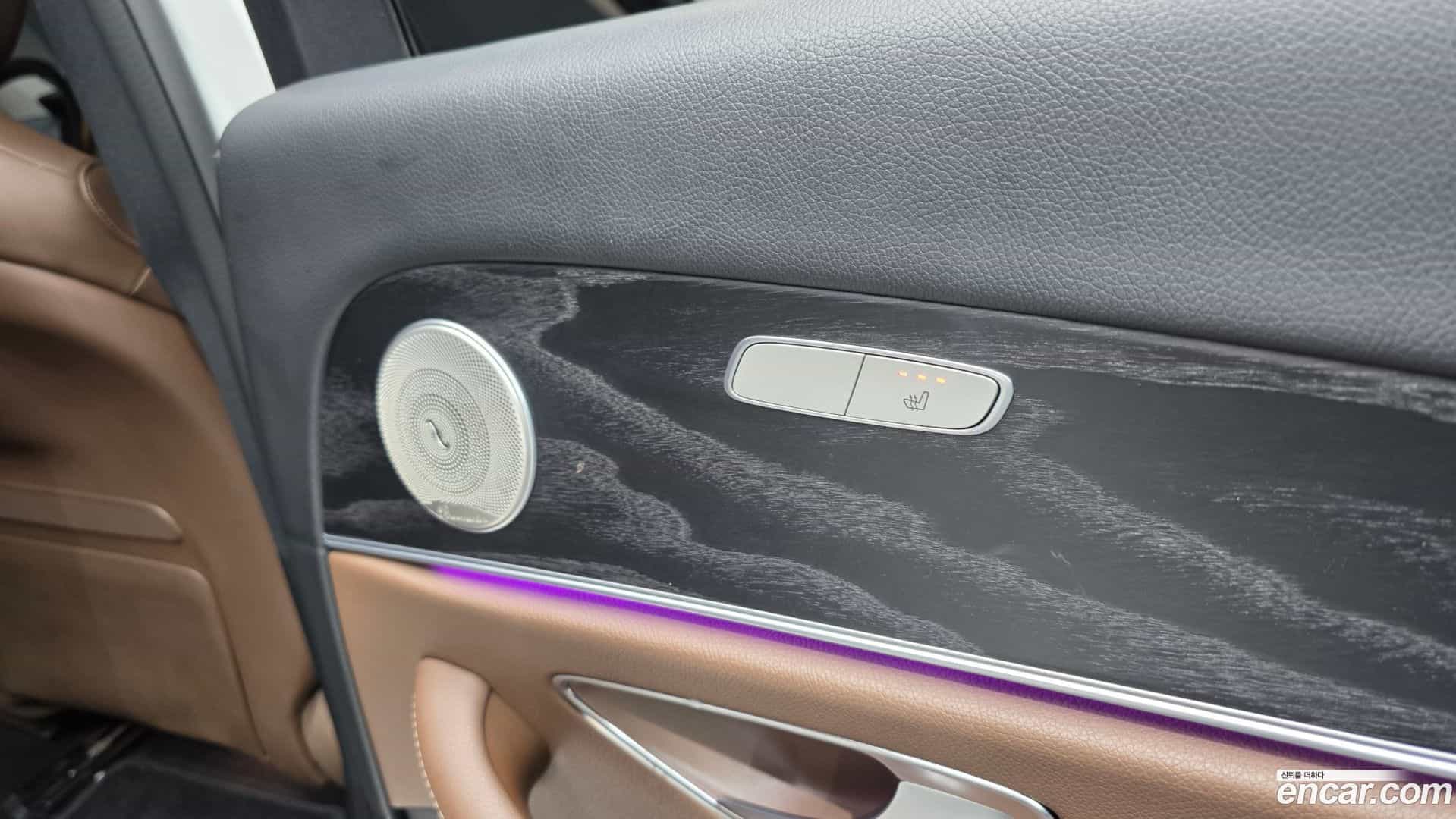 E-Class Mercedes-Benz 2017.1-OPTION-023