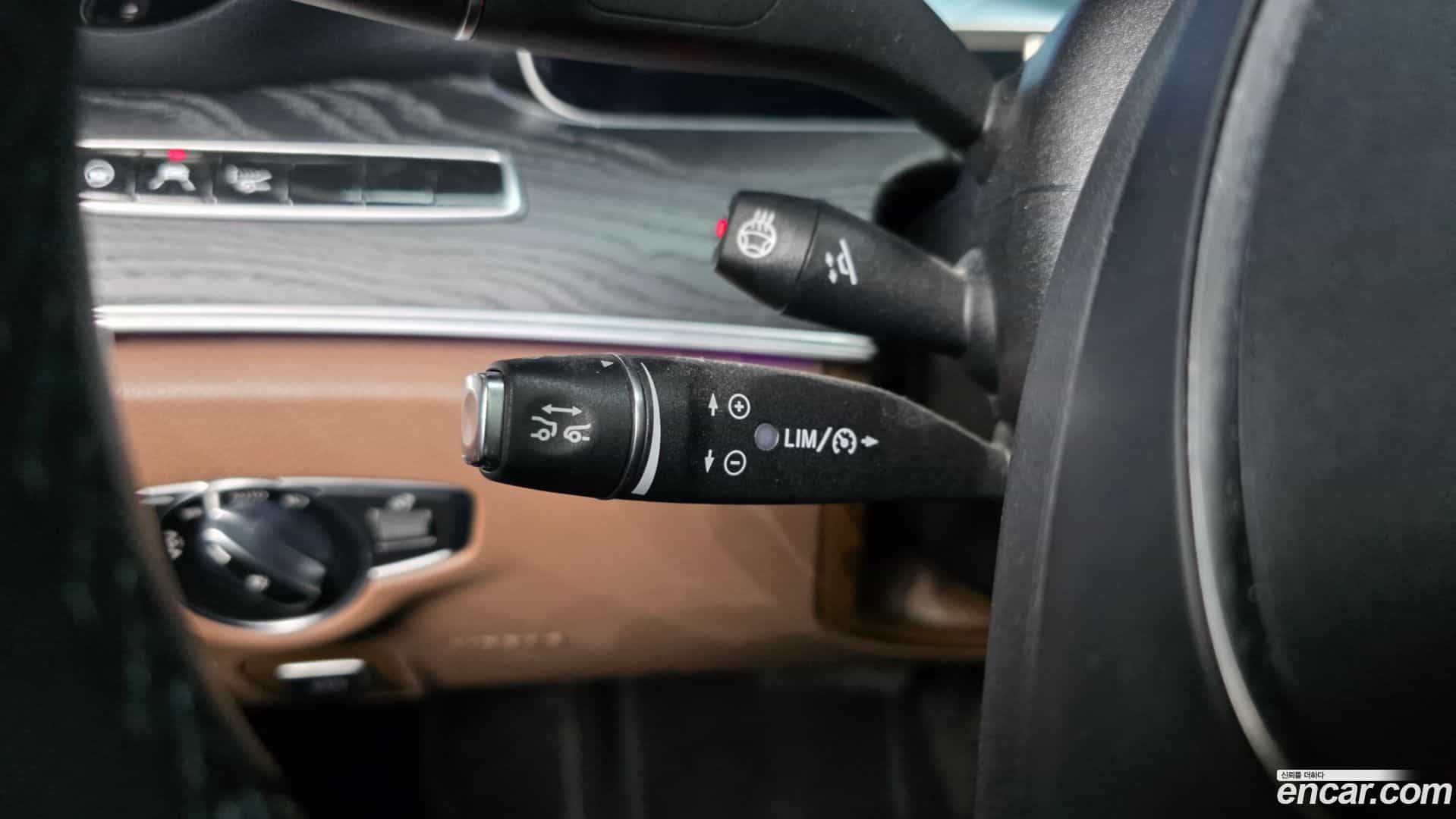 E-Class Mercedes-Benz 2017.1-OPTION-047