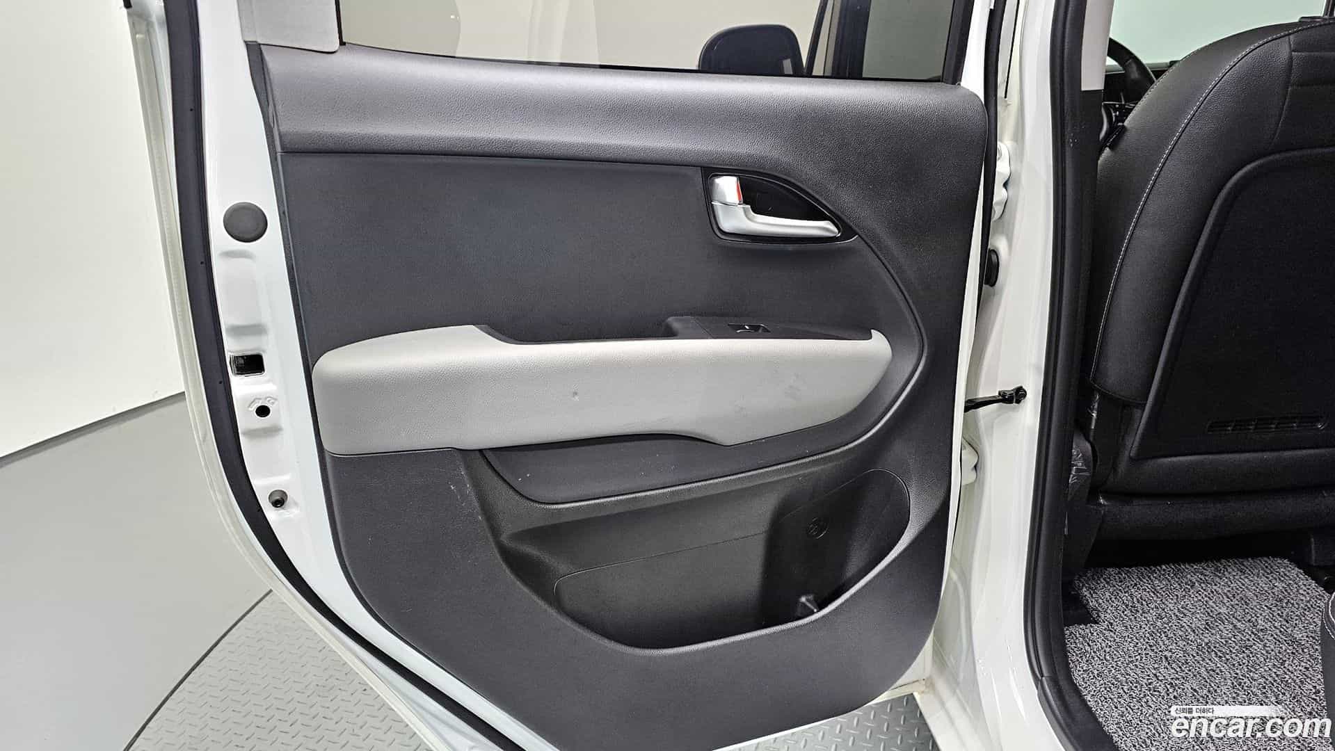 RAY Kia 2025.7-INNER-035