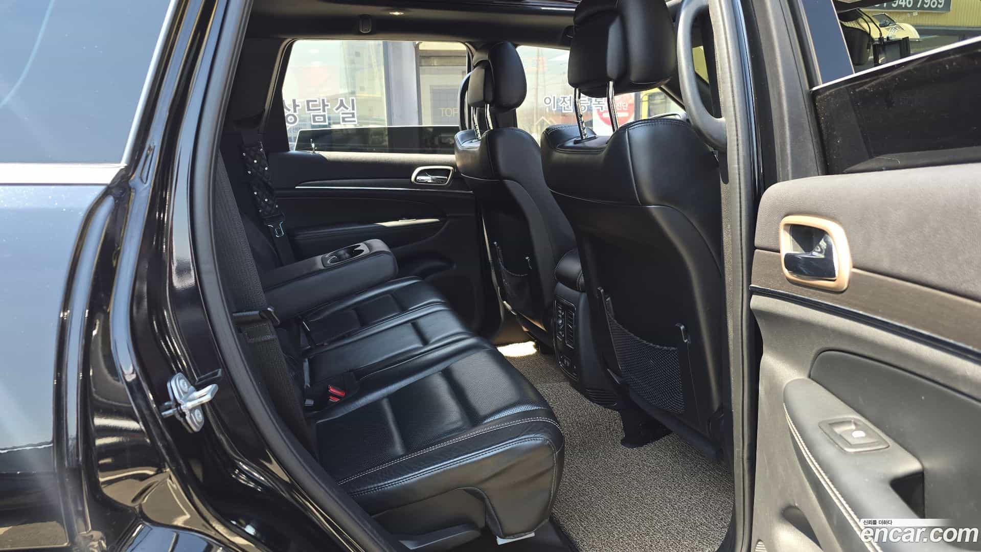 Cherokee Jeep 2017.2-OPTION-016