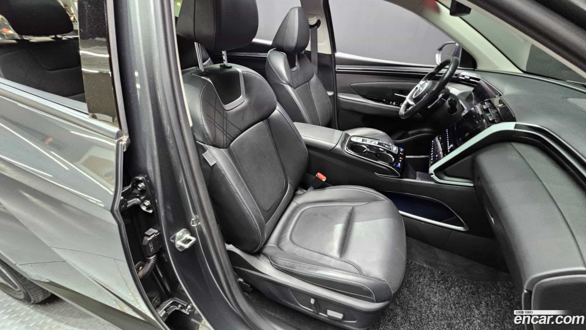 Tucson Hyundai 2022.2-INNER-036