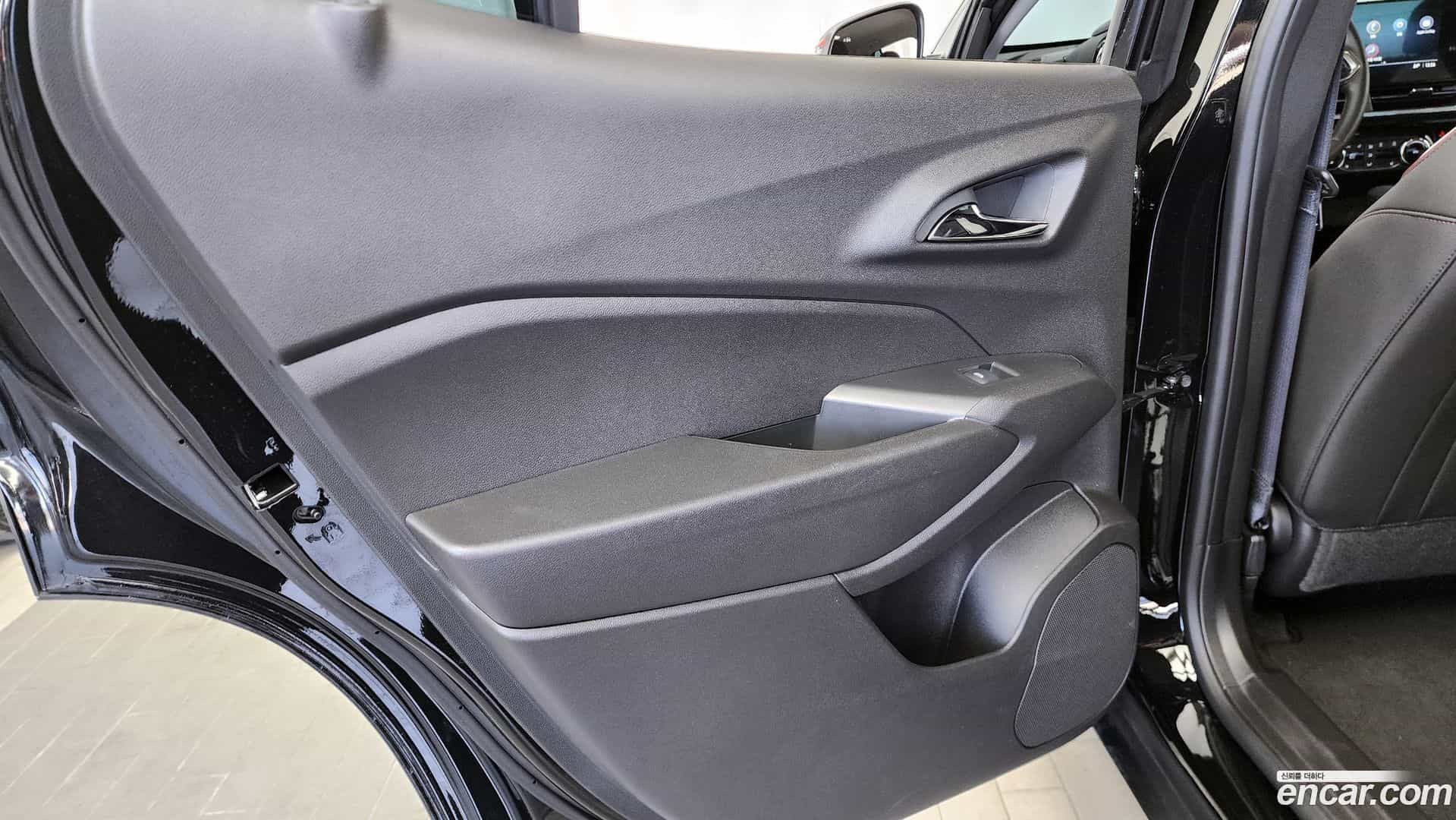 Trax Chevrolet 2024.8-INNER-035