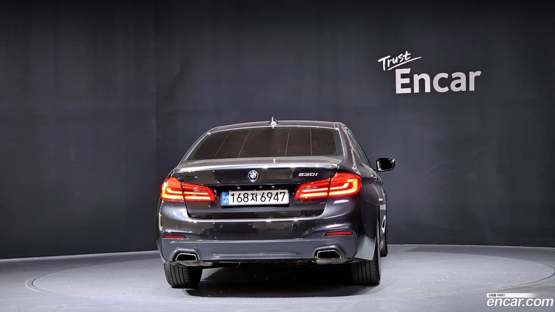 Main__Slider__Photo:5-Series BMW 2017.11-3