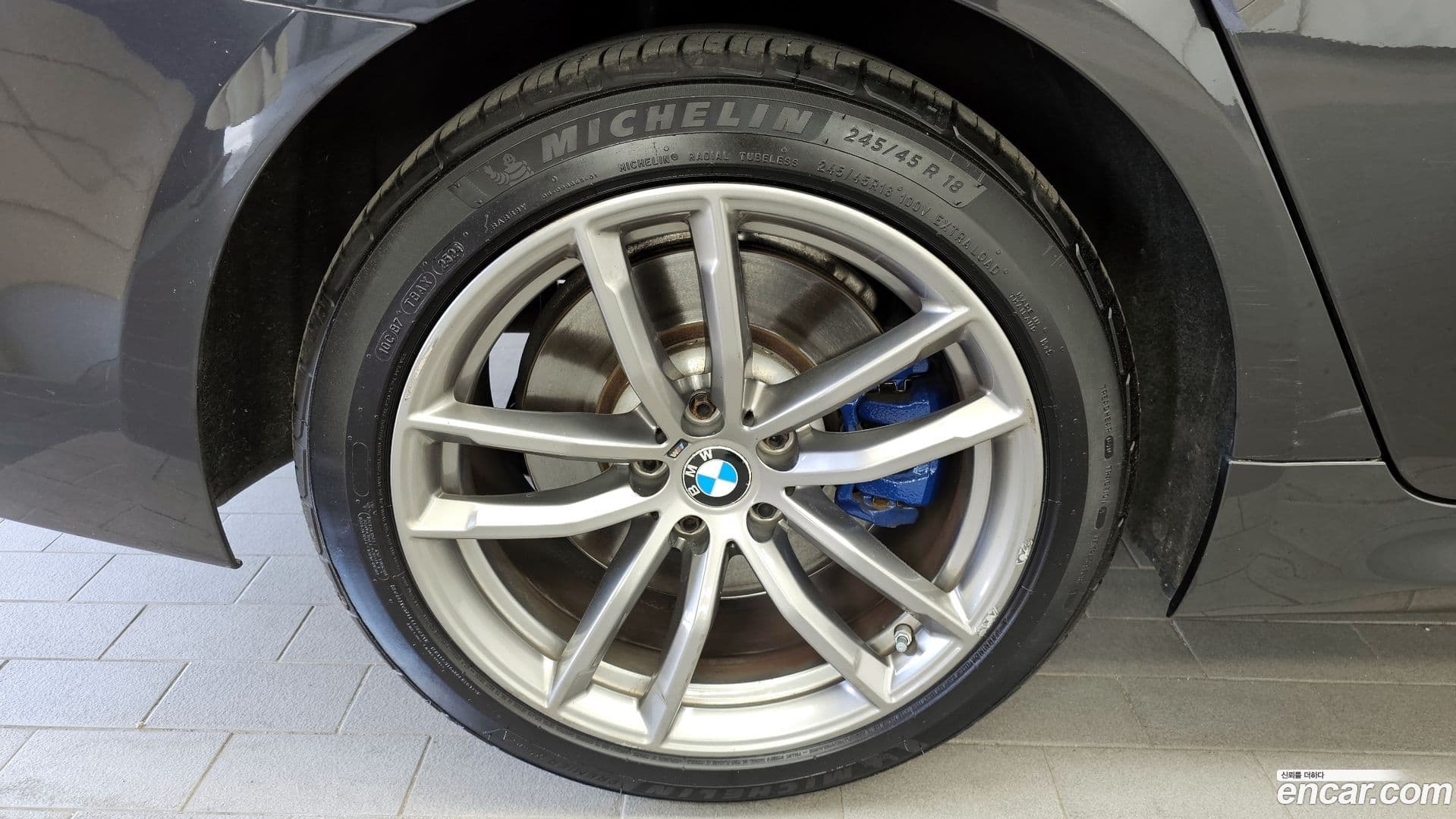 Main__Slider__Photo:5-Series BMW 2017.11-4