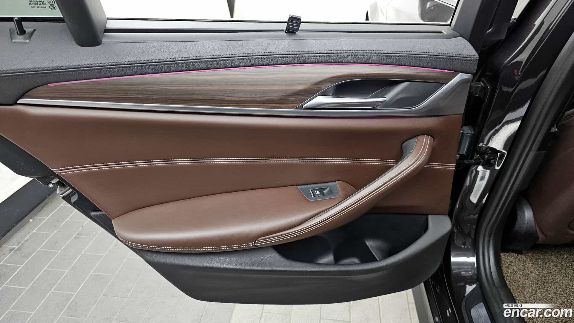 5-Series BMW 2017.11-INNER-035