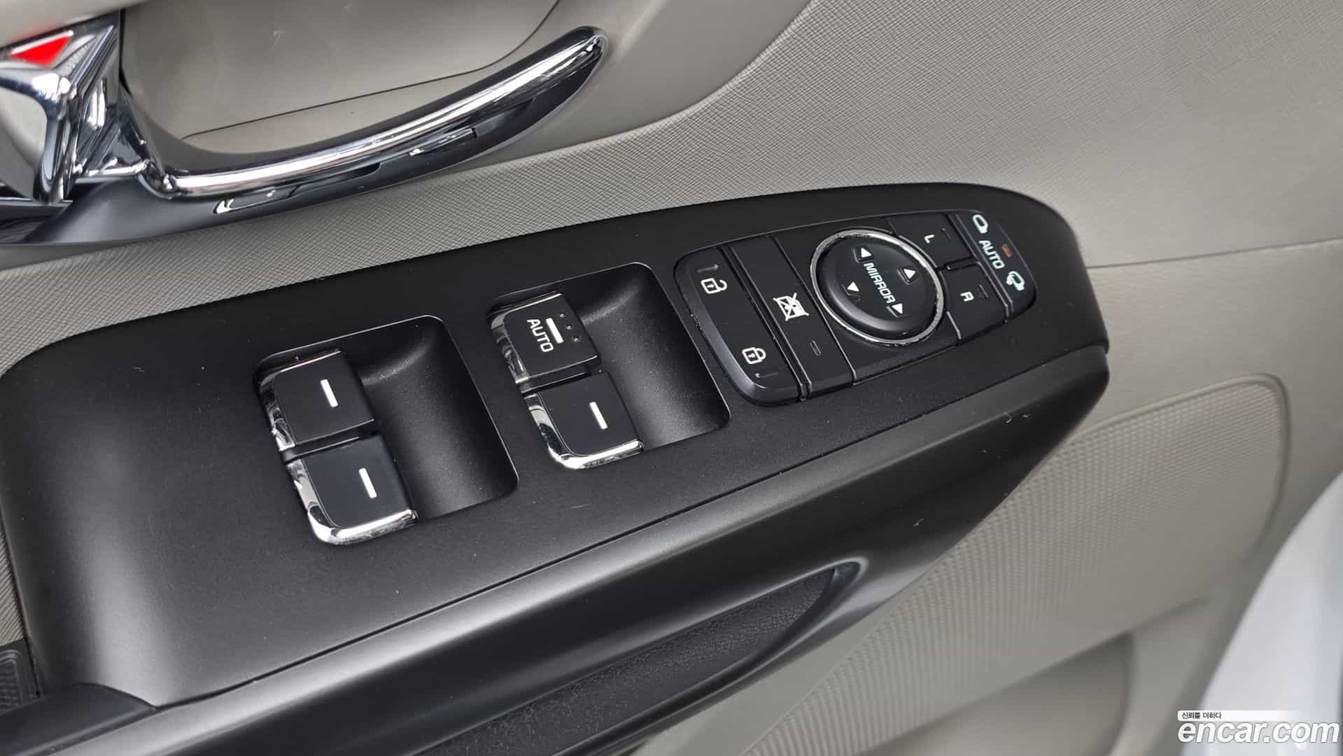 Canival Kia 2017.5-OPTION-020