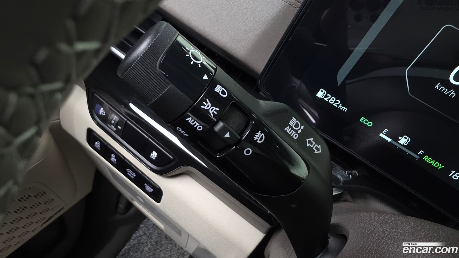 Main__Slider__Photo:Canival Kia 2024.6-29
