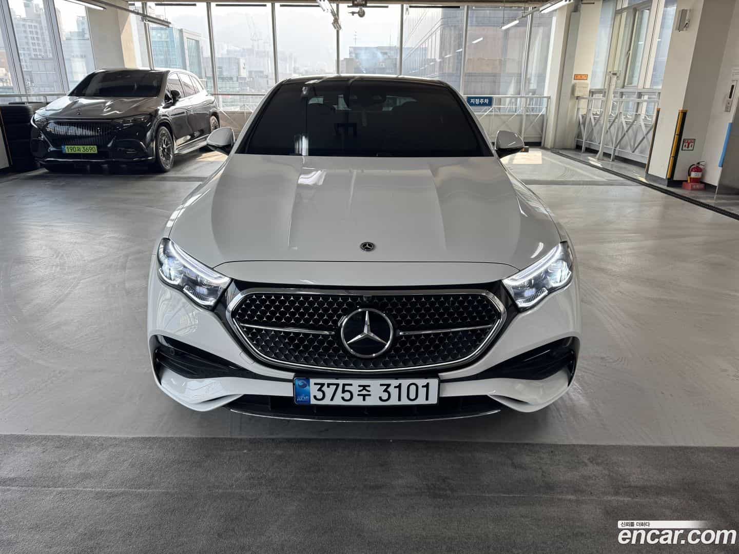 E-Class Mercedes-Benz 2025.11-OUTER-003