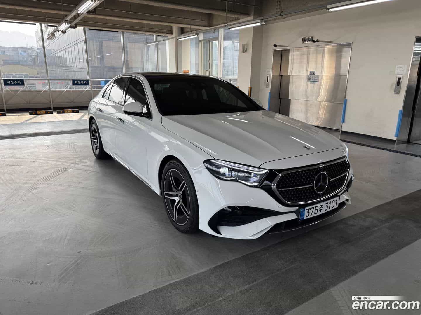 E-Class Mercedes-Benz 2025.11-OUTER-004