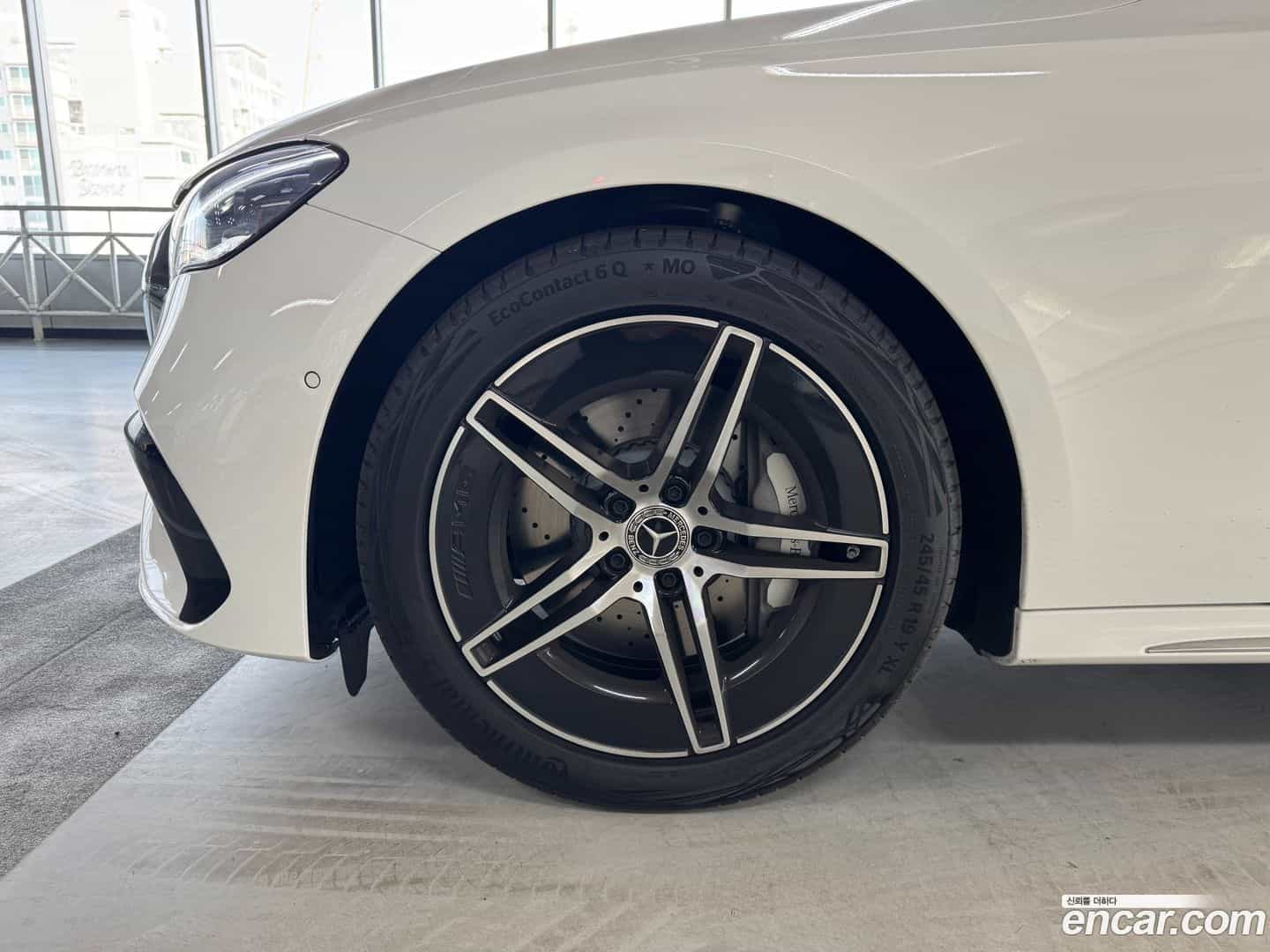 E-Class Mercedes-Benz 2025.11-OPTION-016