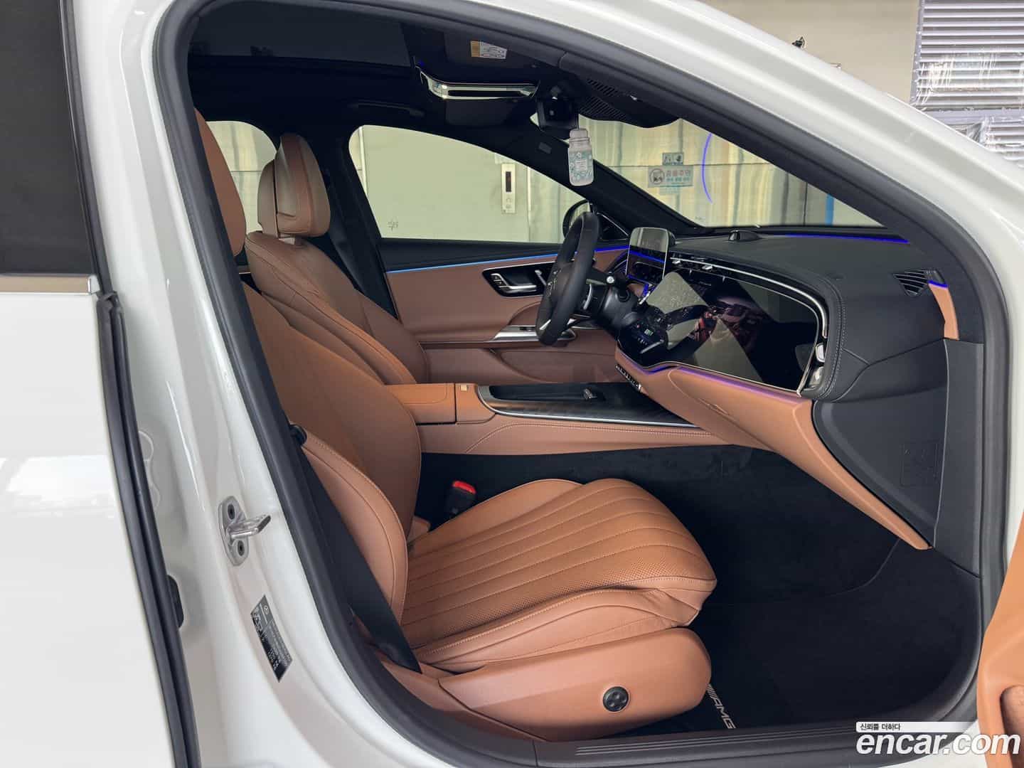 E-Class Mercedes-Benz 2025.11-OPTION-017