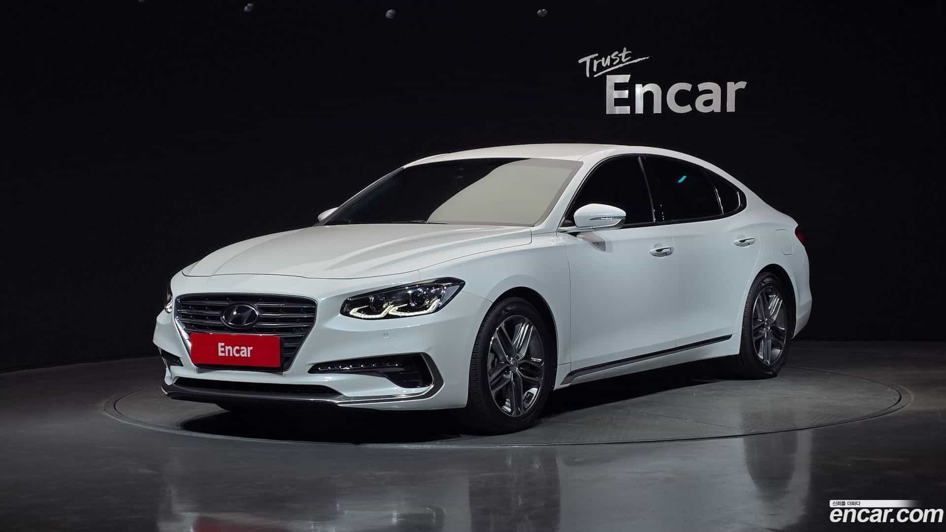Grandeur Hyundai 2017.2-OUTER-001