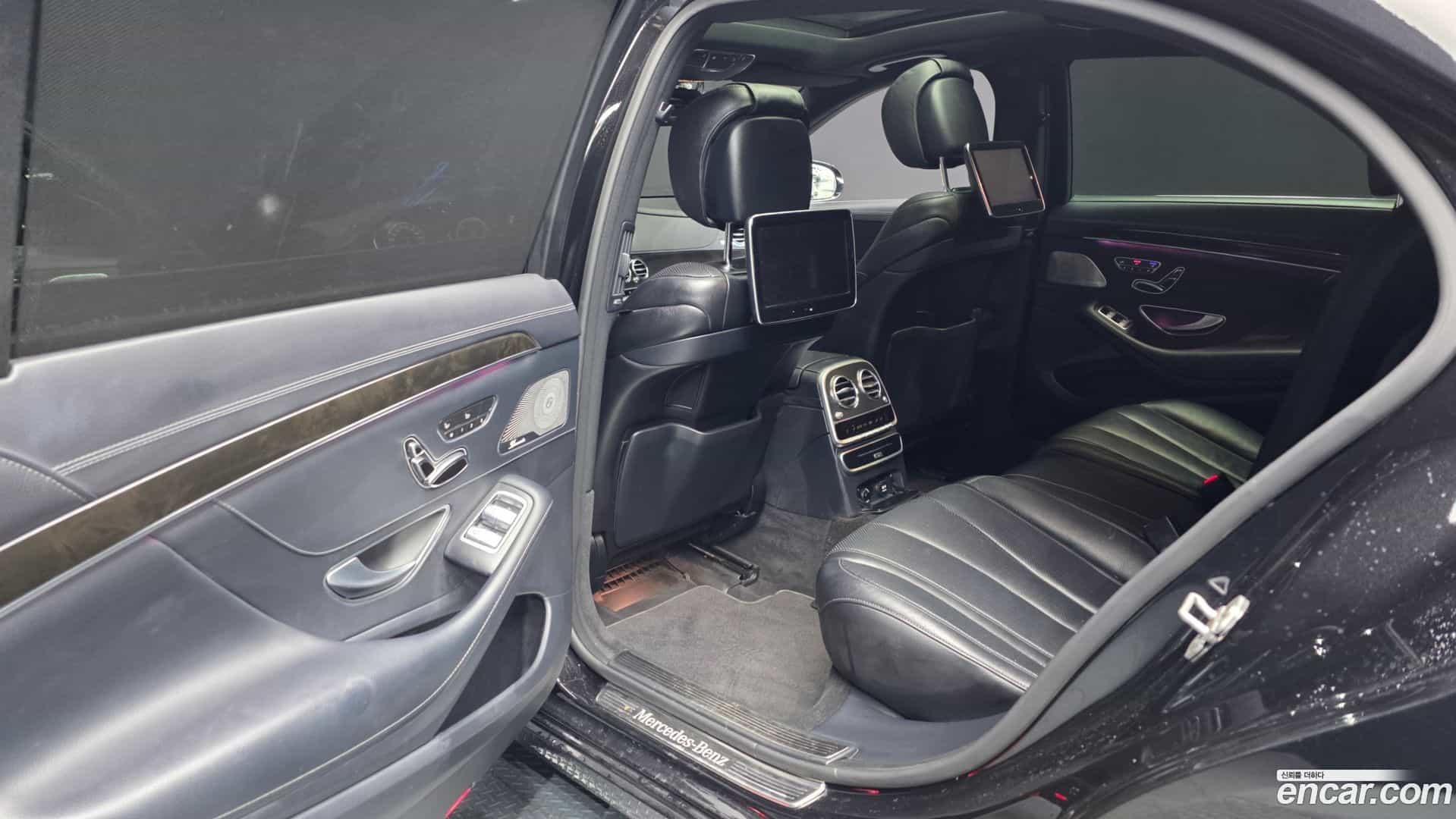 S-Class Mercedes-Benz 2015.2-INNER-036