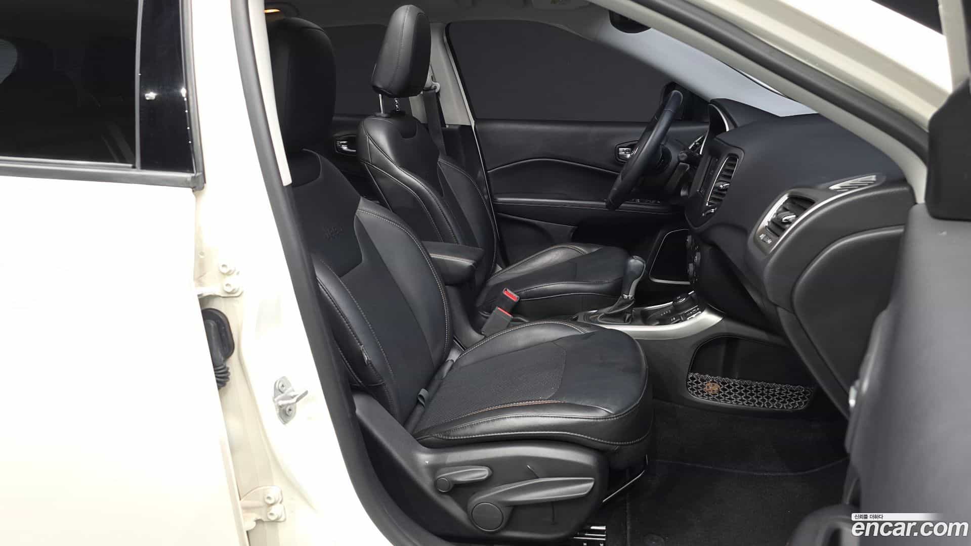 Compass Jeep 2018.10-OPTION-015