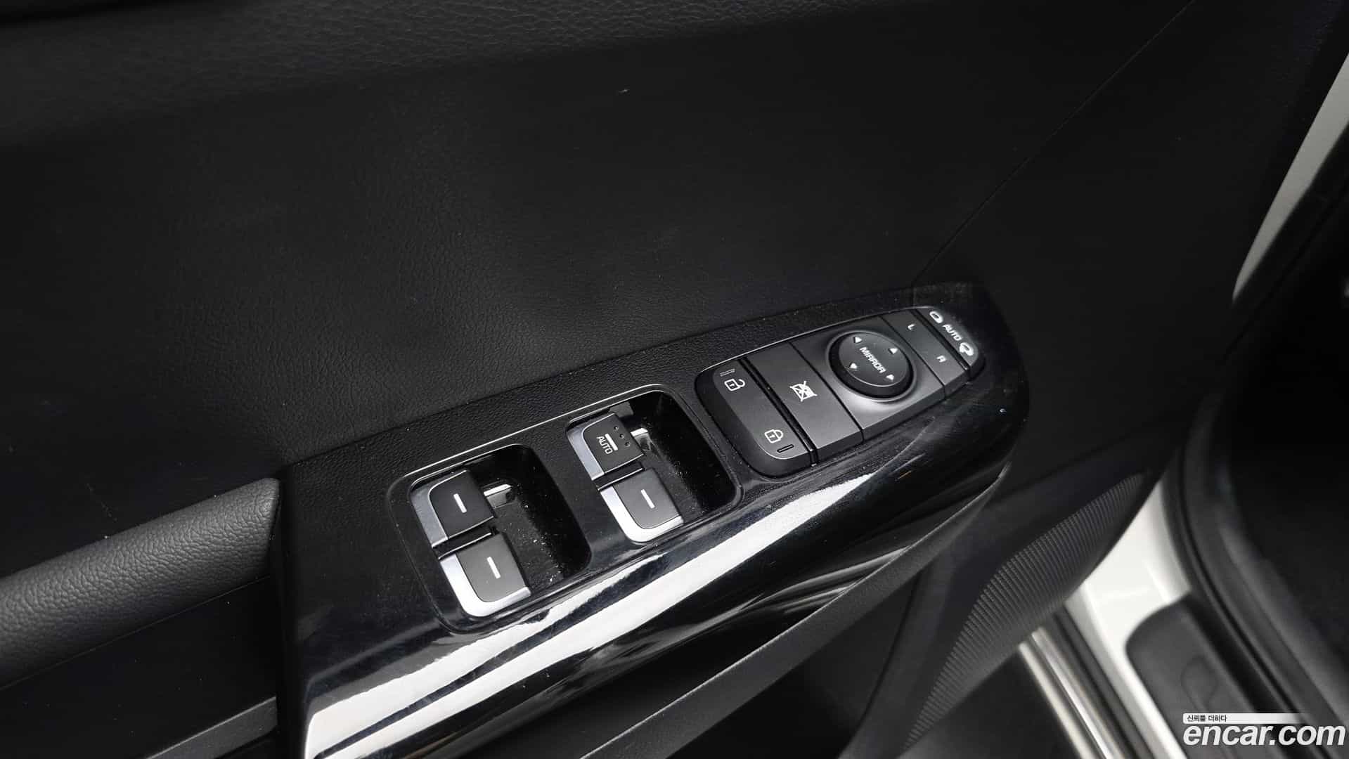 Sportage Kia 2018.8-OPTION-040