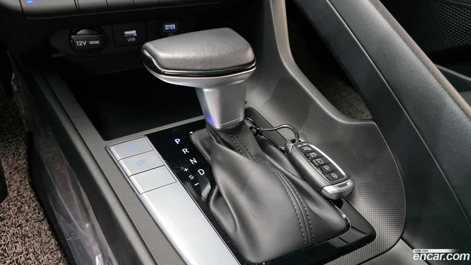 AVANTE Hyundai 2021.6-INNER-009