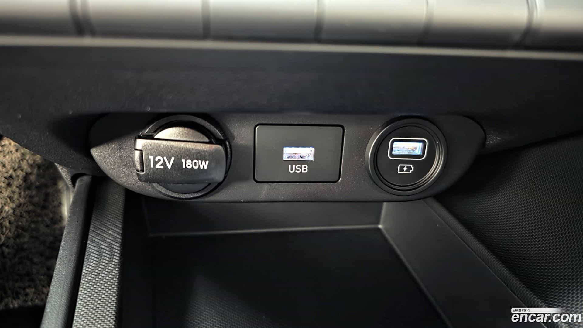 AVANTE Hyundai 2021.6-OPTION-021