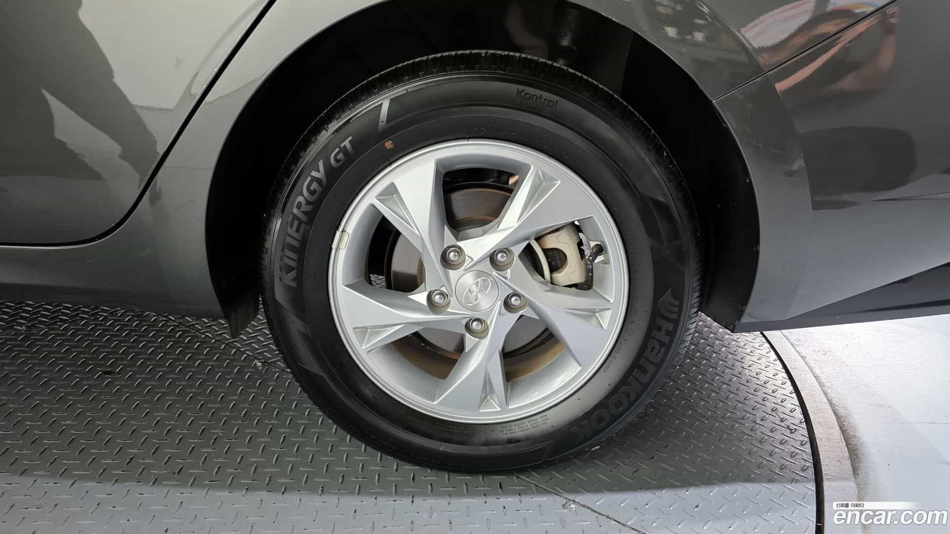 AVANTE Hyundai 2021.6-OUTER-031