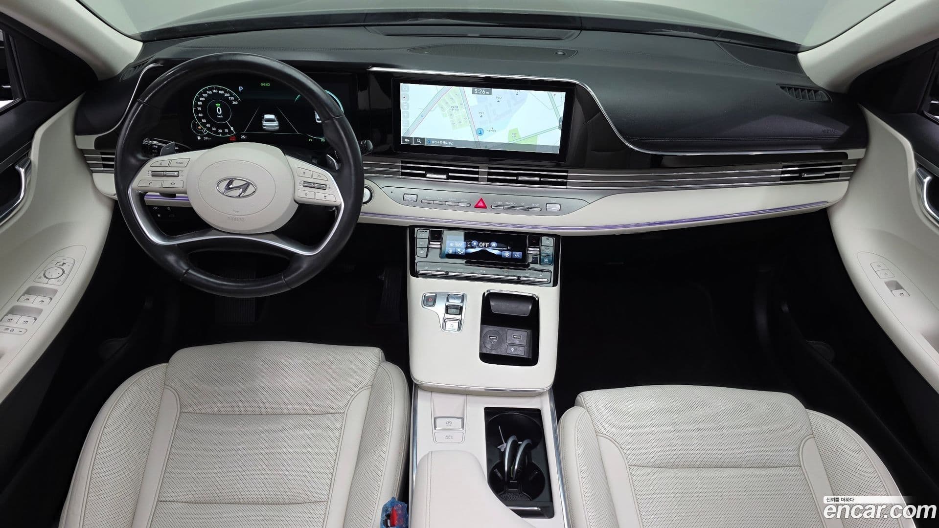 Main__Slider__Photo:Grandeur Hyundai 2022.2-6