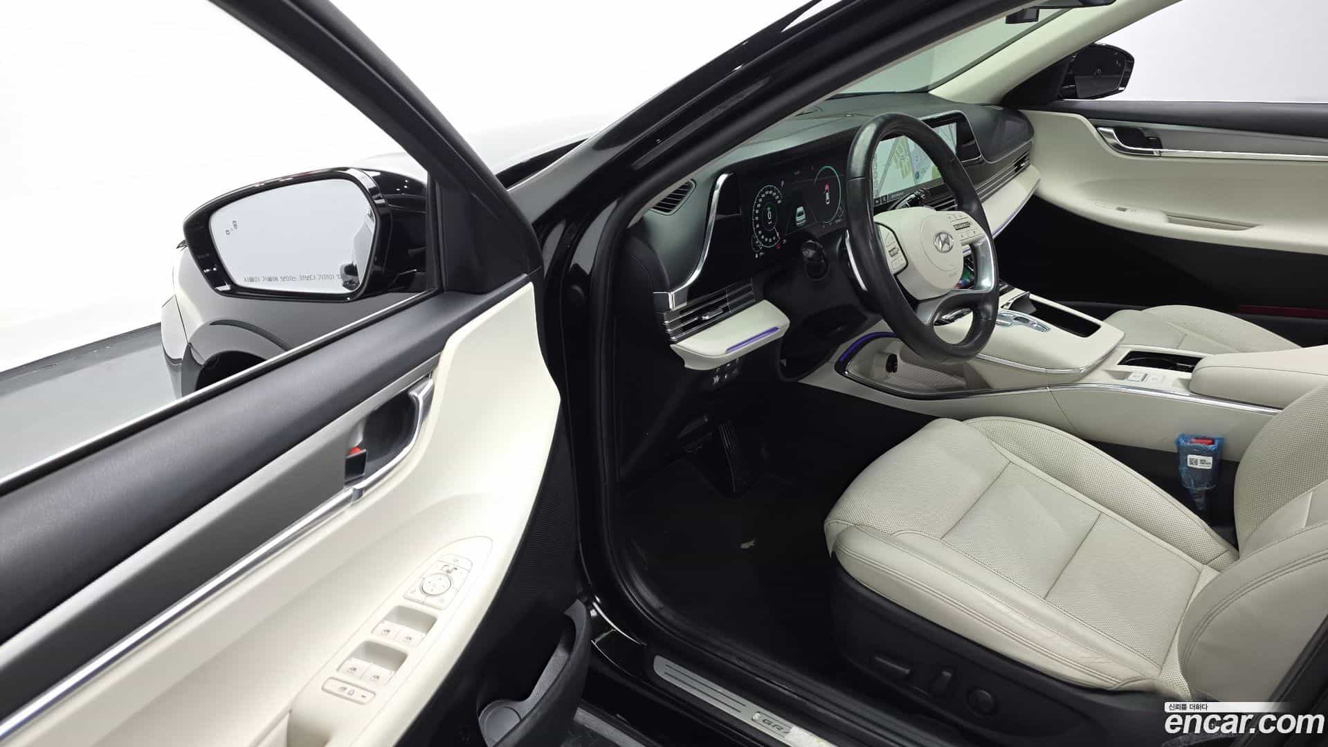 Grandeur Hyundai 2022.2-INNER-010