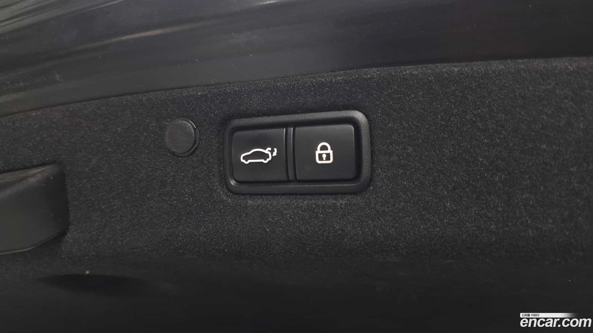 Grandeur Hyundai 2022.2-OPTION-024