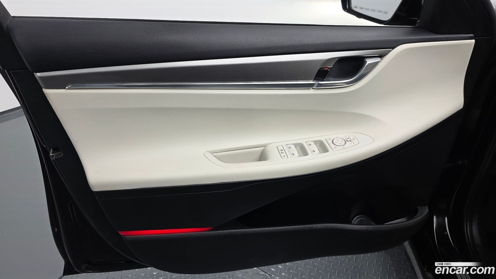 Main__Slider__Photo:Grandeur Hyundai 2022.2-23