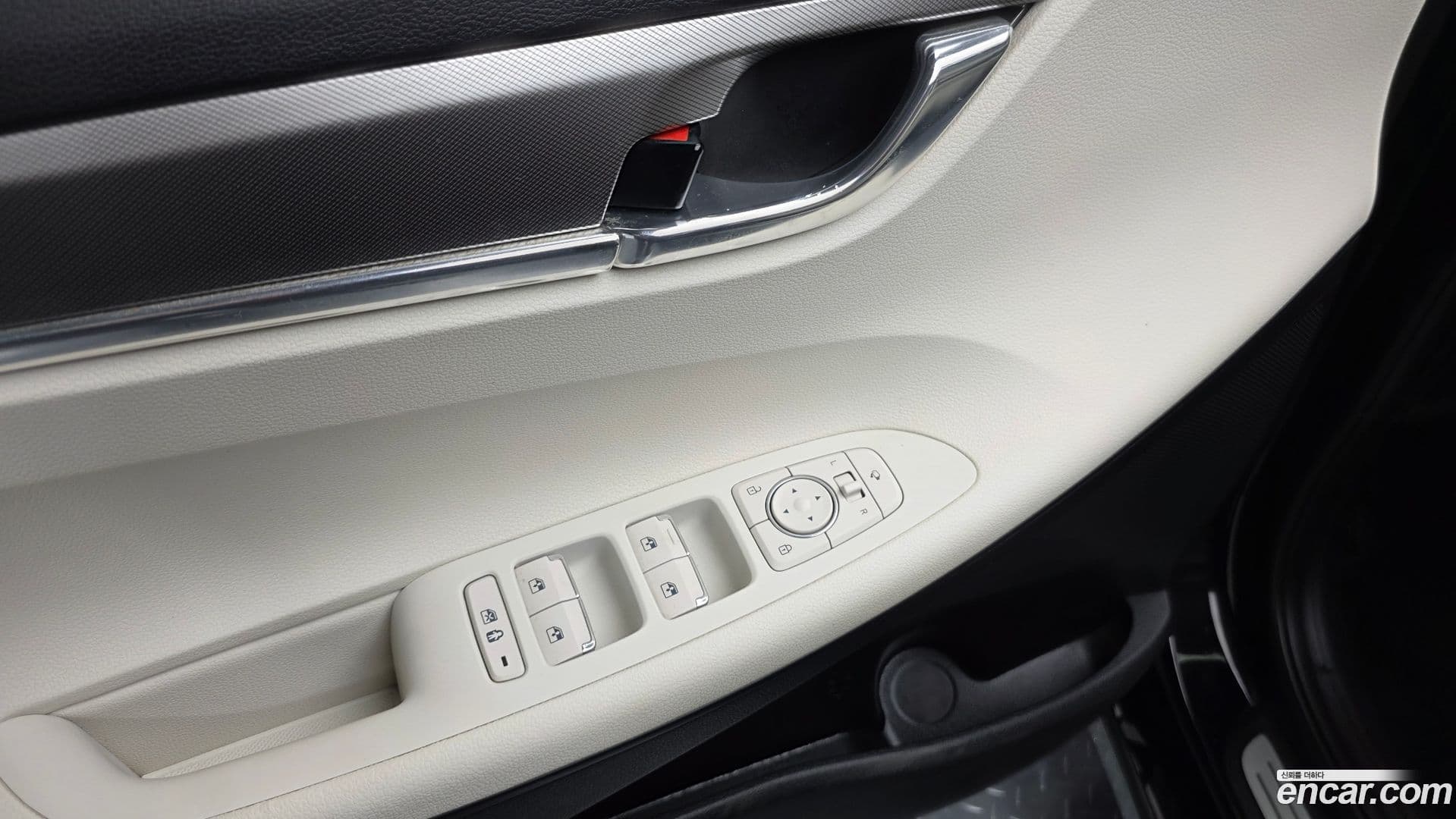Main__Slider__Photo:Grandeur Hyundai 2022.2-26