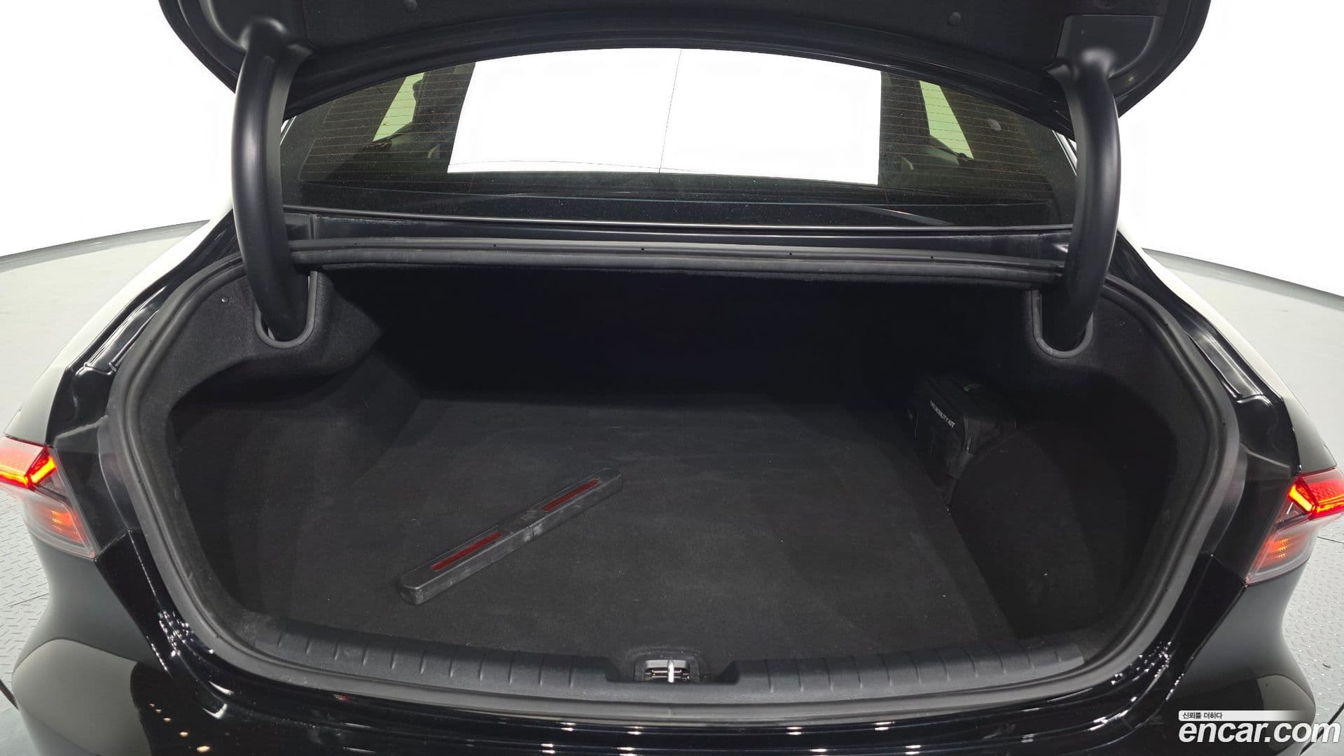 Main__Slider__Photo:Grandeur Hyundai 2022.2-29