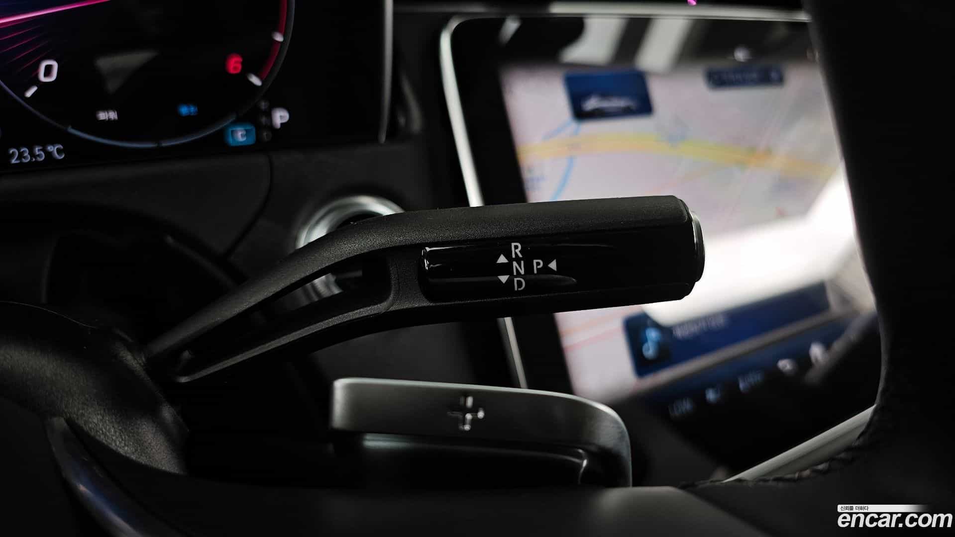E-Class Mercedes-Benz 2024.5-INNER-009