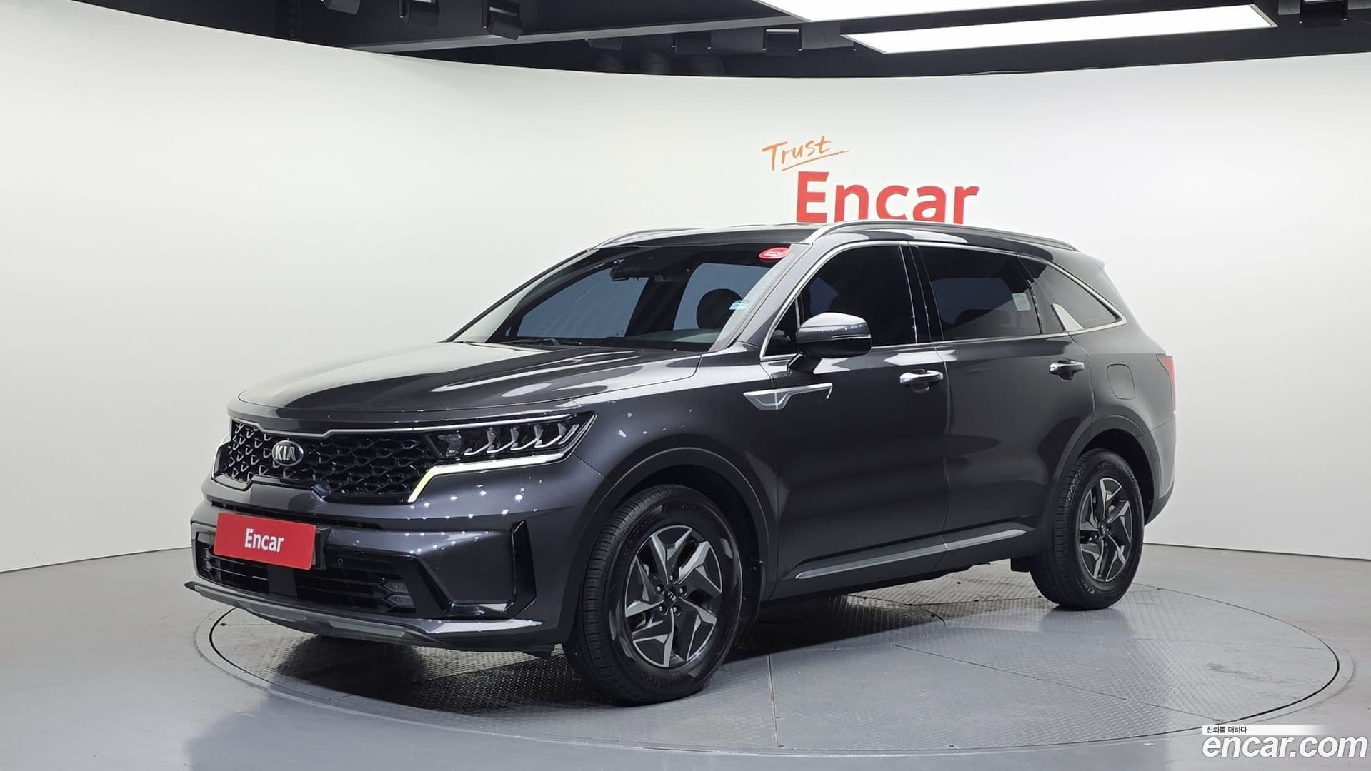 Main__Slider__Photo:Sorento Kia 2021.1-0