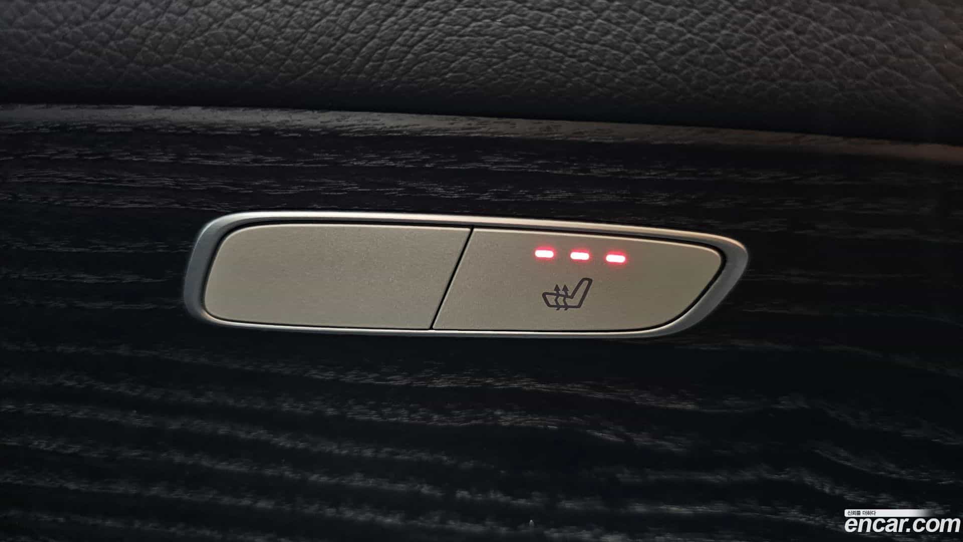 E-Class Mercedes-Benz 2019.0-OPTION-042
