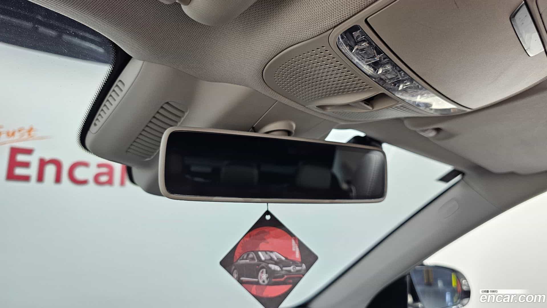 E-Class Mercedes-Benz 2019.0-OPTION-045