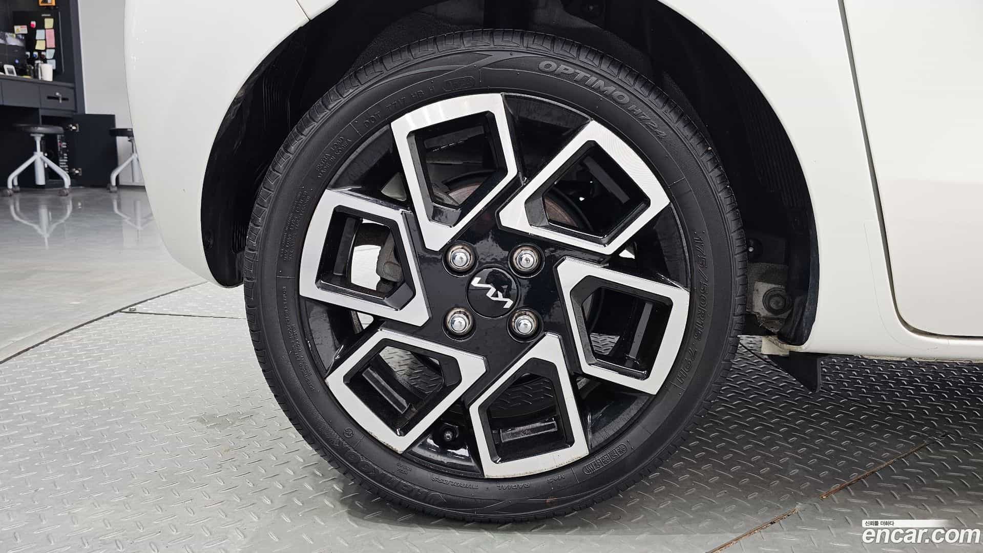 RAY Kia 2023.1-OUTER-005