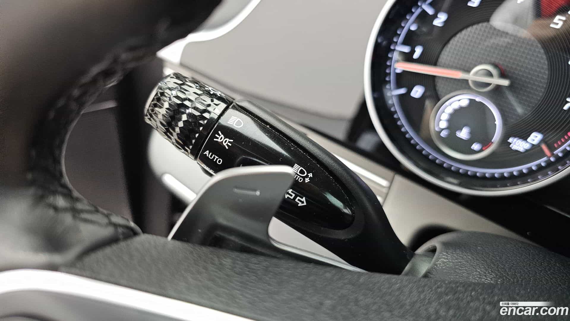 Grandeur Hyundai 2022.4-OPTION-040