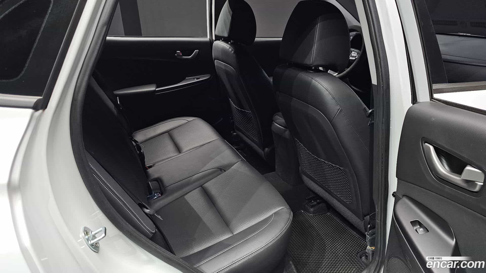 Kona Hyundai 2017.6-OPTION-016