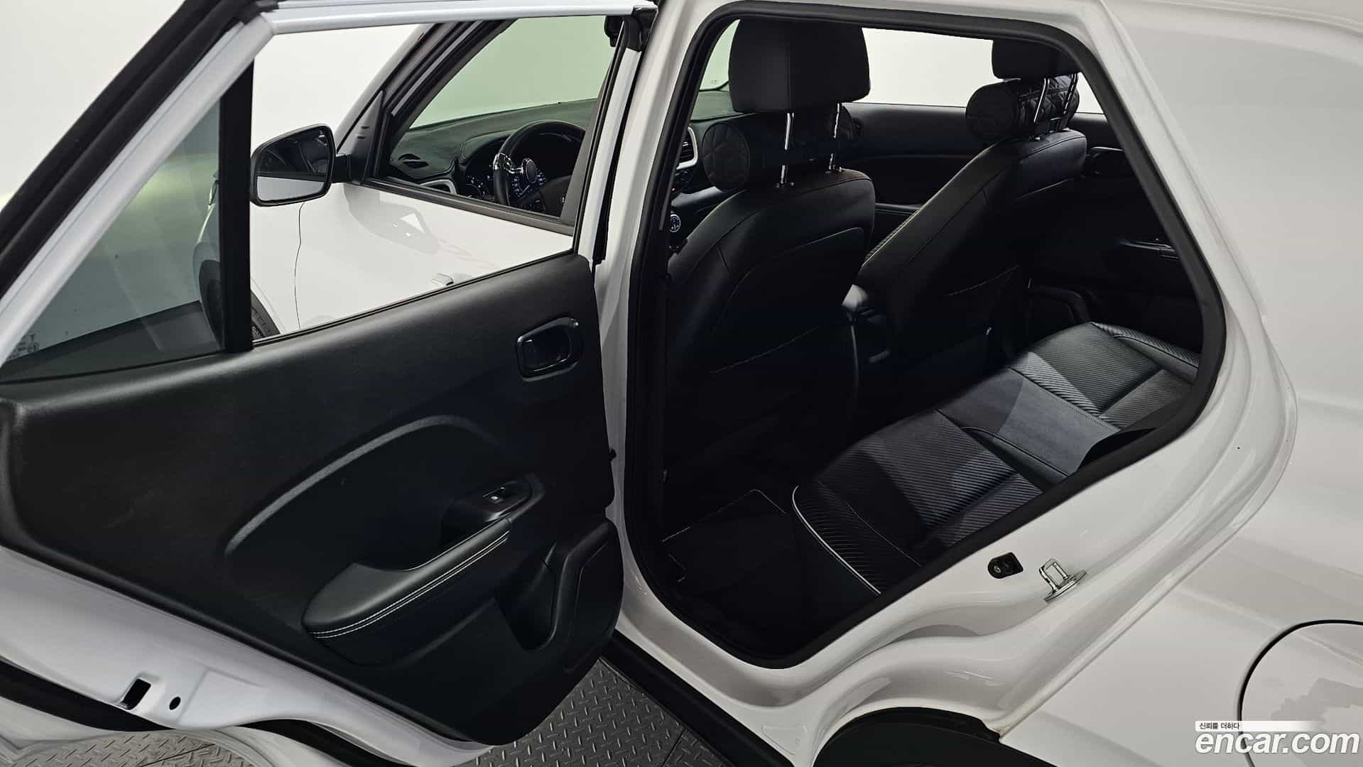 Venue Hyundai 2019.8-OPTION-016