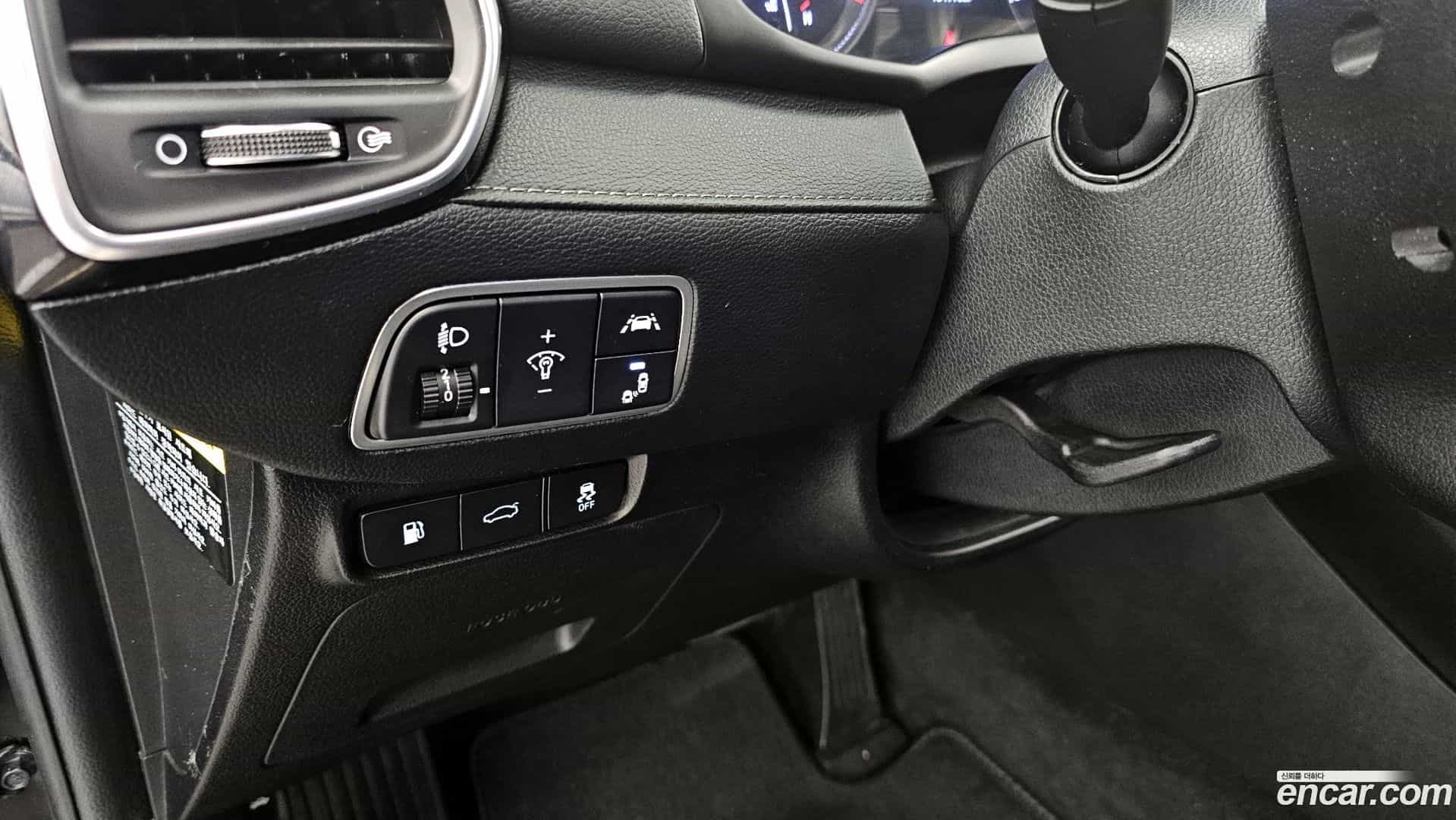 Grandeur Hyundai 2018.3-OPTION-041