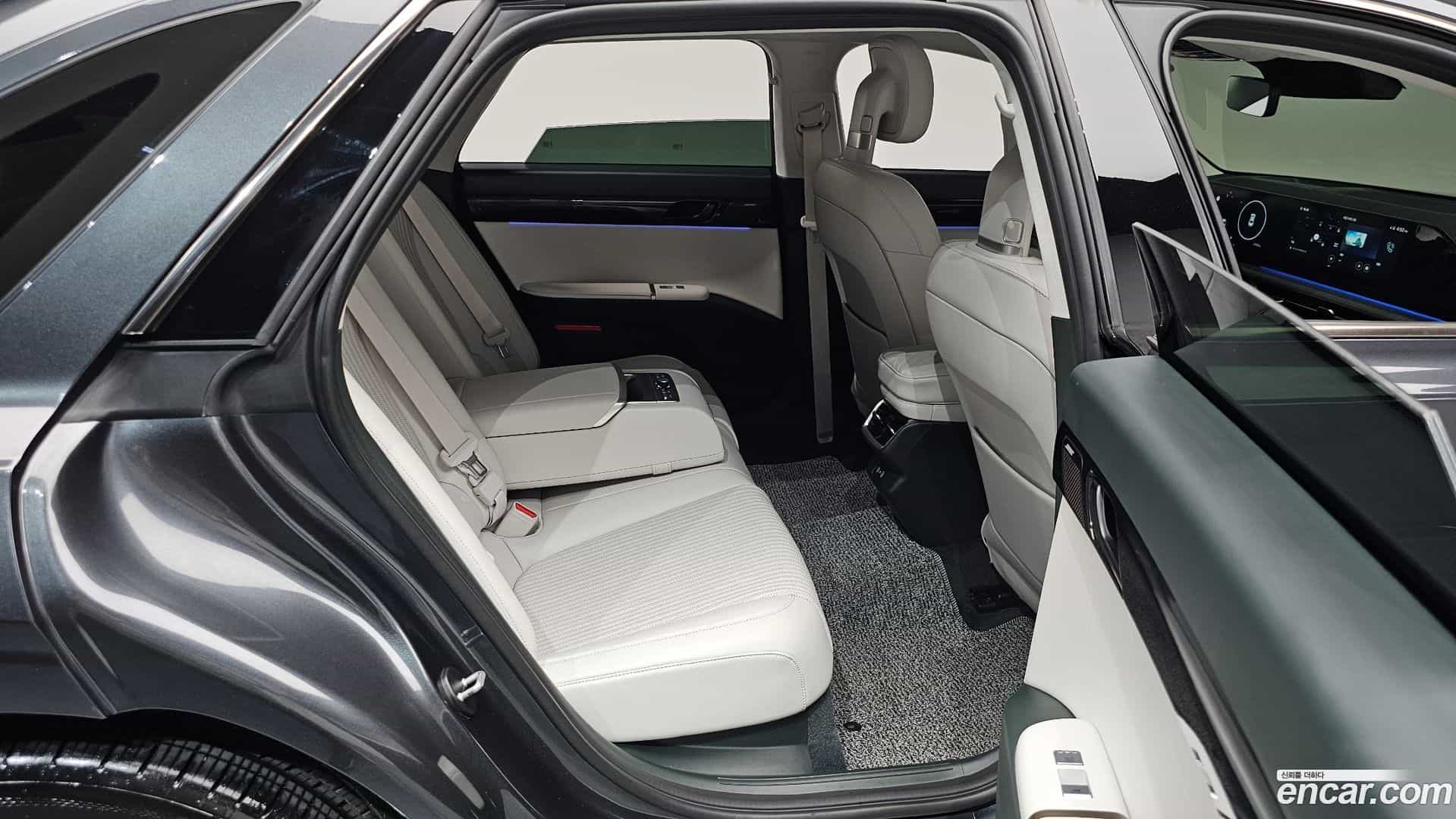 Grandeur Hyundai 2023.4-OPTION-015