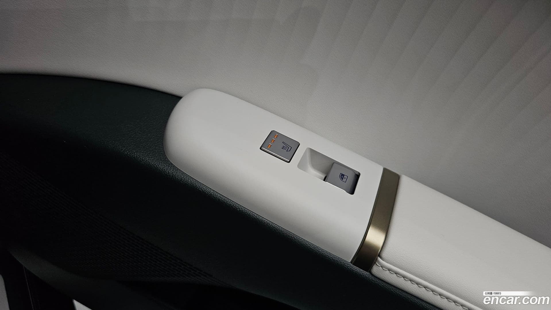 Main__Slider__Photo:Grandeur Hyundai 2023.4-18