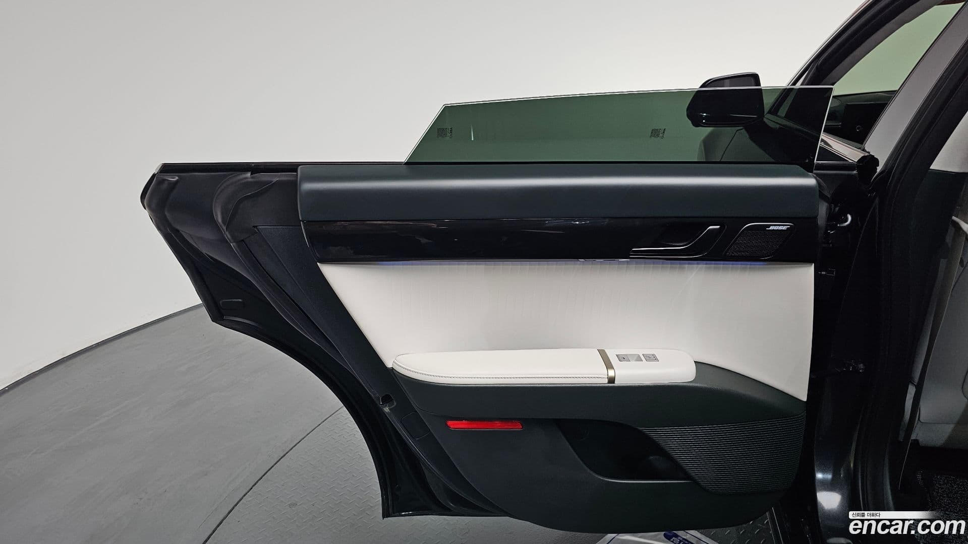 Main__Slider__Photo:Grandeur Hyundai 2023.4-24