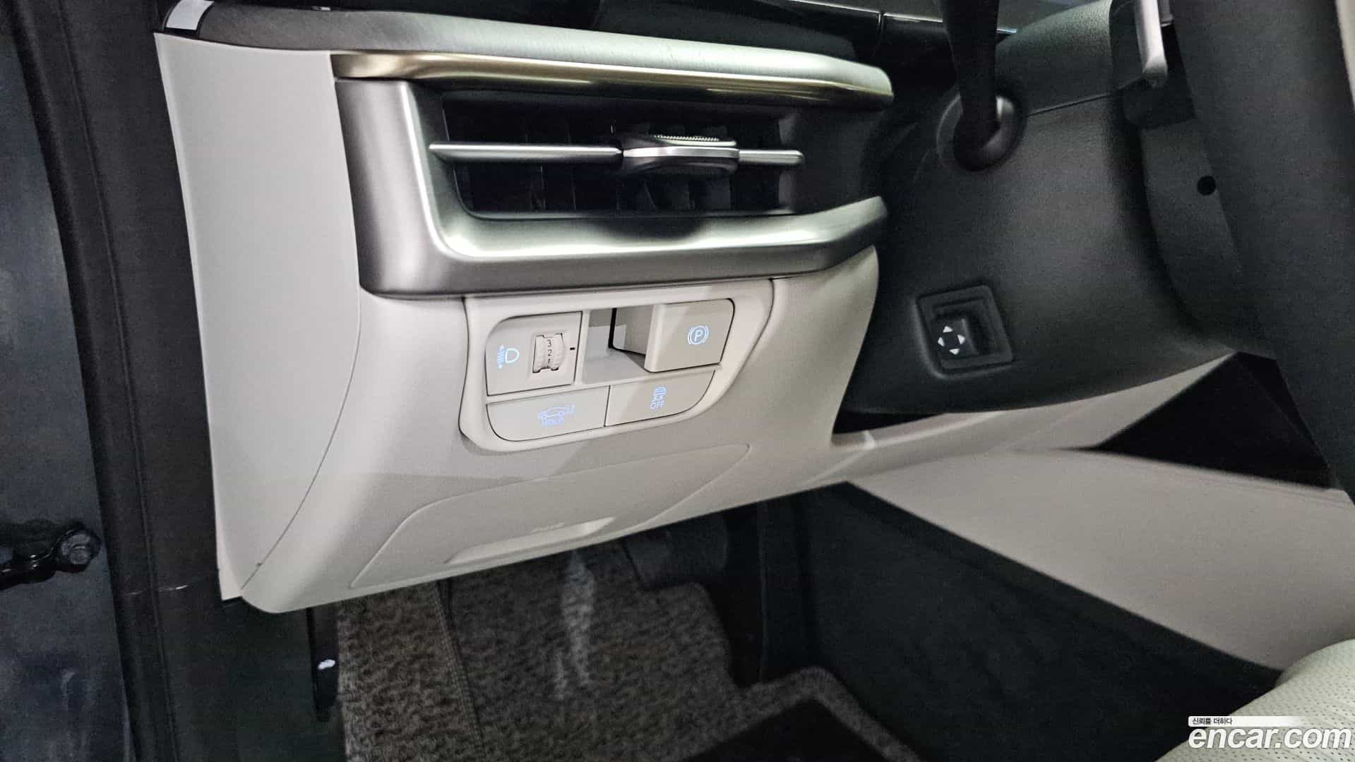 Grandeur Hyundai 2023.4-OPTION-042