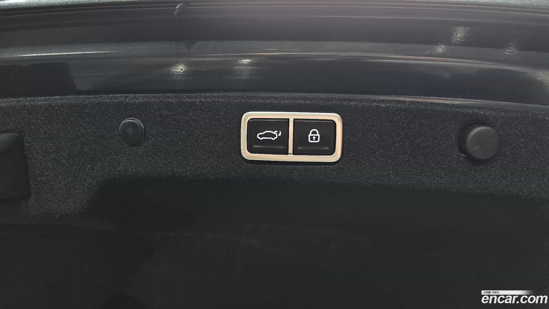 Grandeur Hyundai 2023.4-OPTION-046