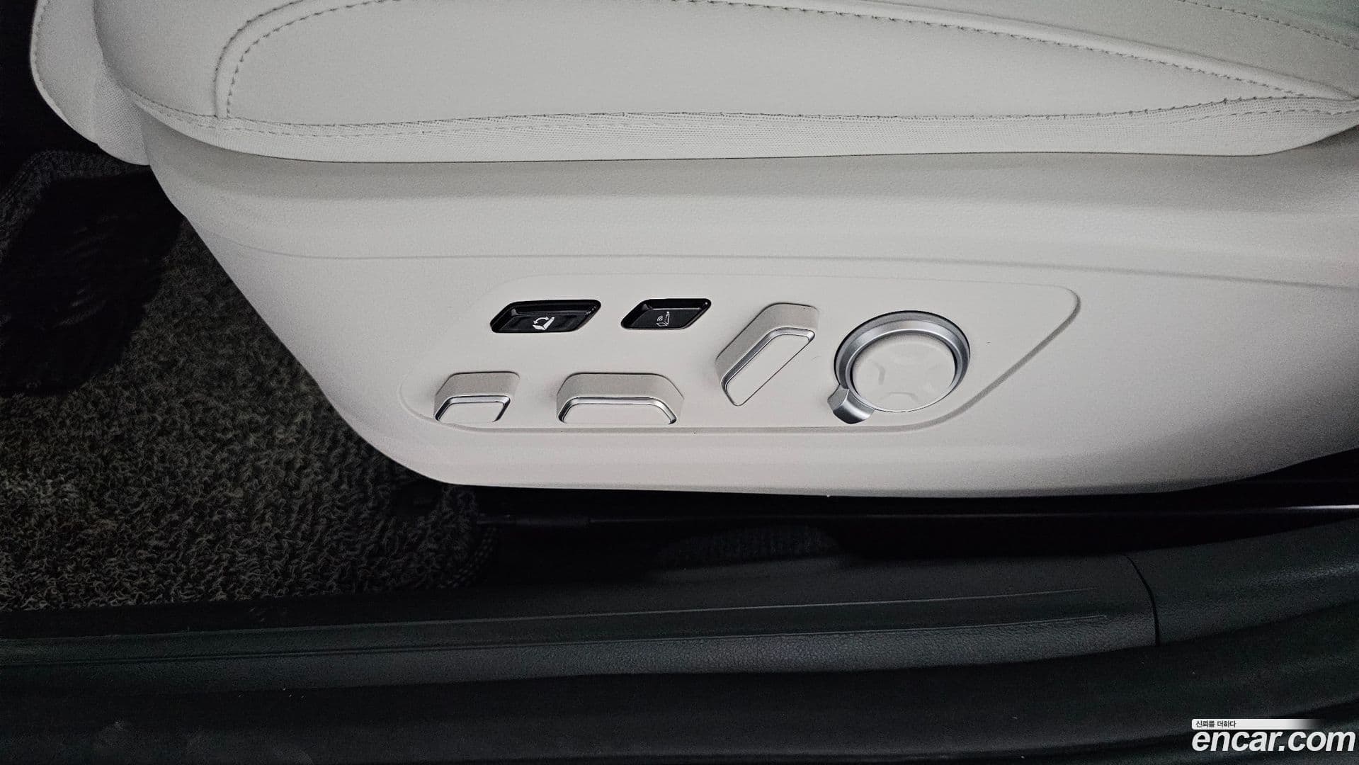 Main__Slider__Photo:Grandeur Hyundai 2023.4-34