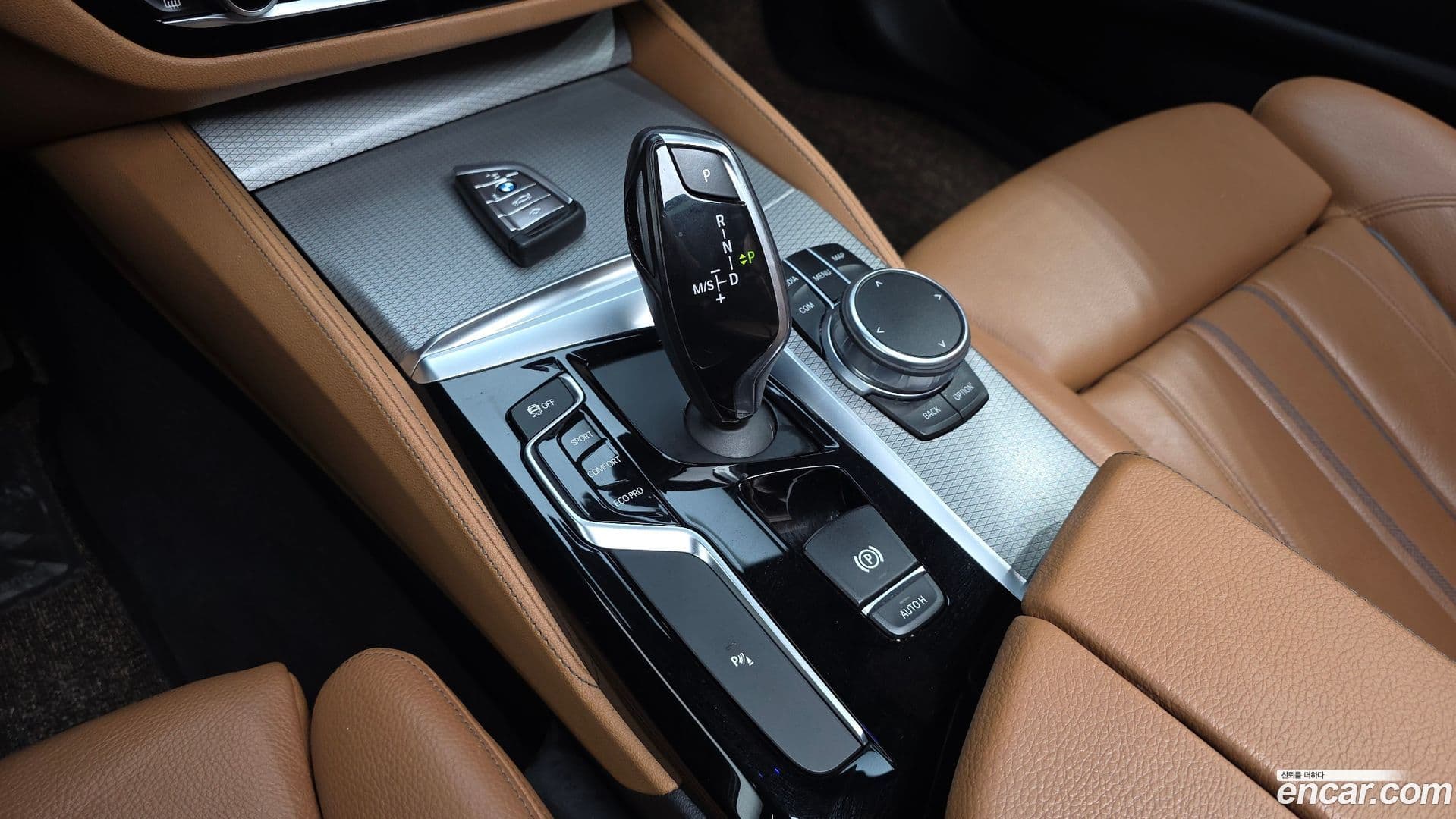 Main__Slider__Photo:5-Series BMW 2018.0-8