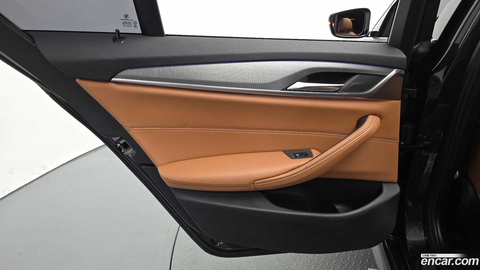 5-Series BMW 2018.0-INNER-035