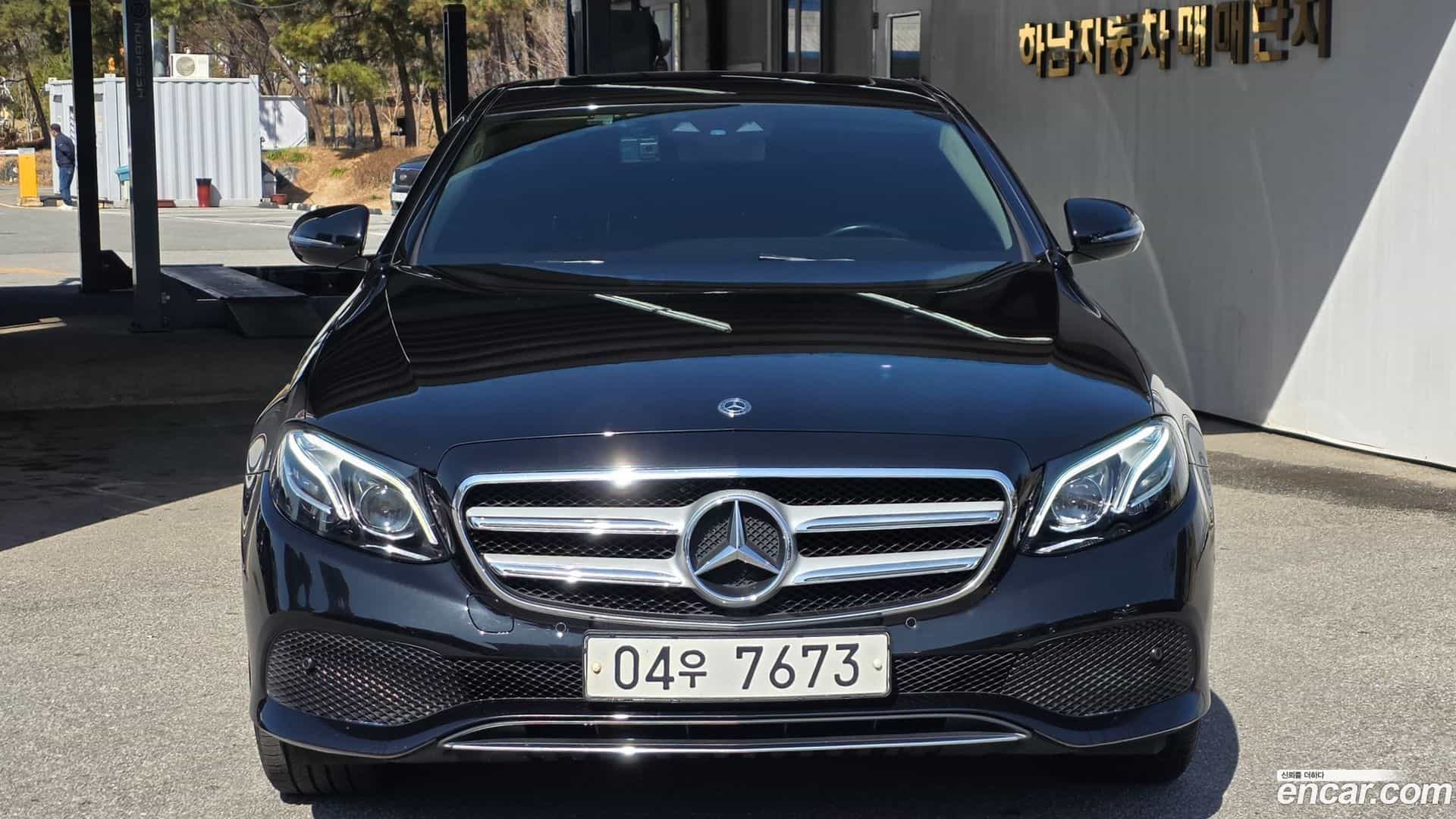 E-Class Mercedes-Benz 2017.5-OUTER-003