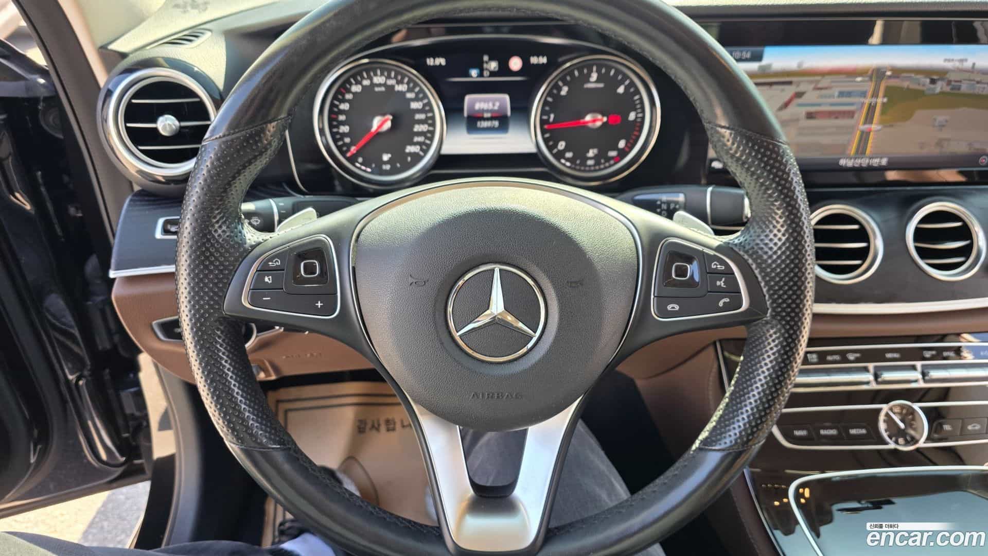 E-Class Mercedes-Benz 2017.5-INNER-008
